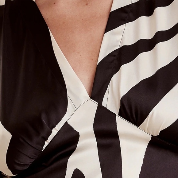 New Banana Republic Full Sleeve Blouse - Picture 5 of 5